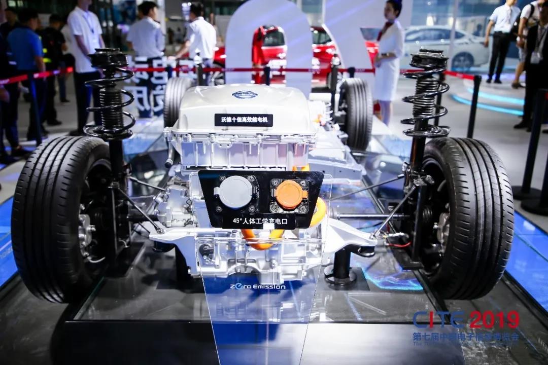 智能網聯與新能源汽車:通往未來新入口 智能網聯與新能源汽車:通往未來新入口